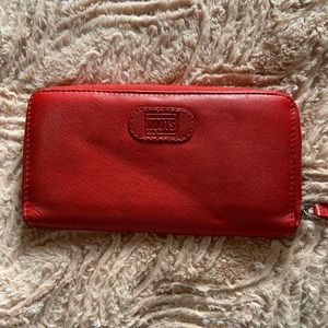 Roots Wallet